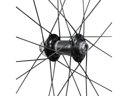 Roues vélo route carbone Shimano 105 WH-RS710 32mm Disc Brake